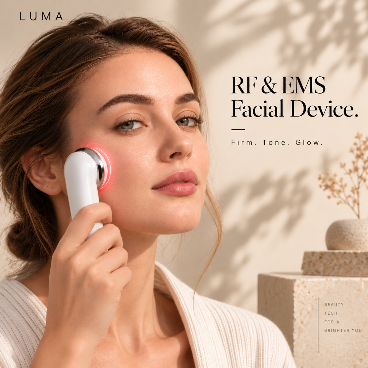 RF & EMS Gesichtsgerät von LUMA